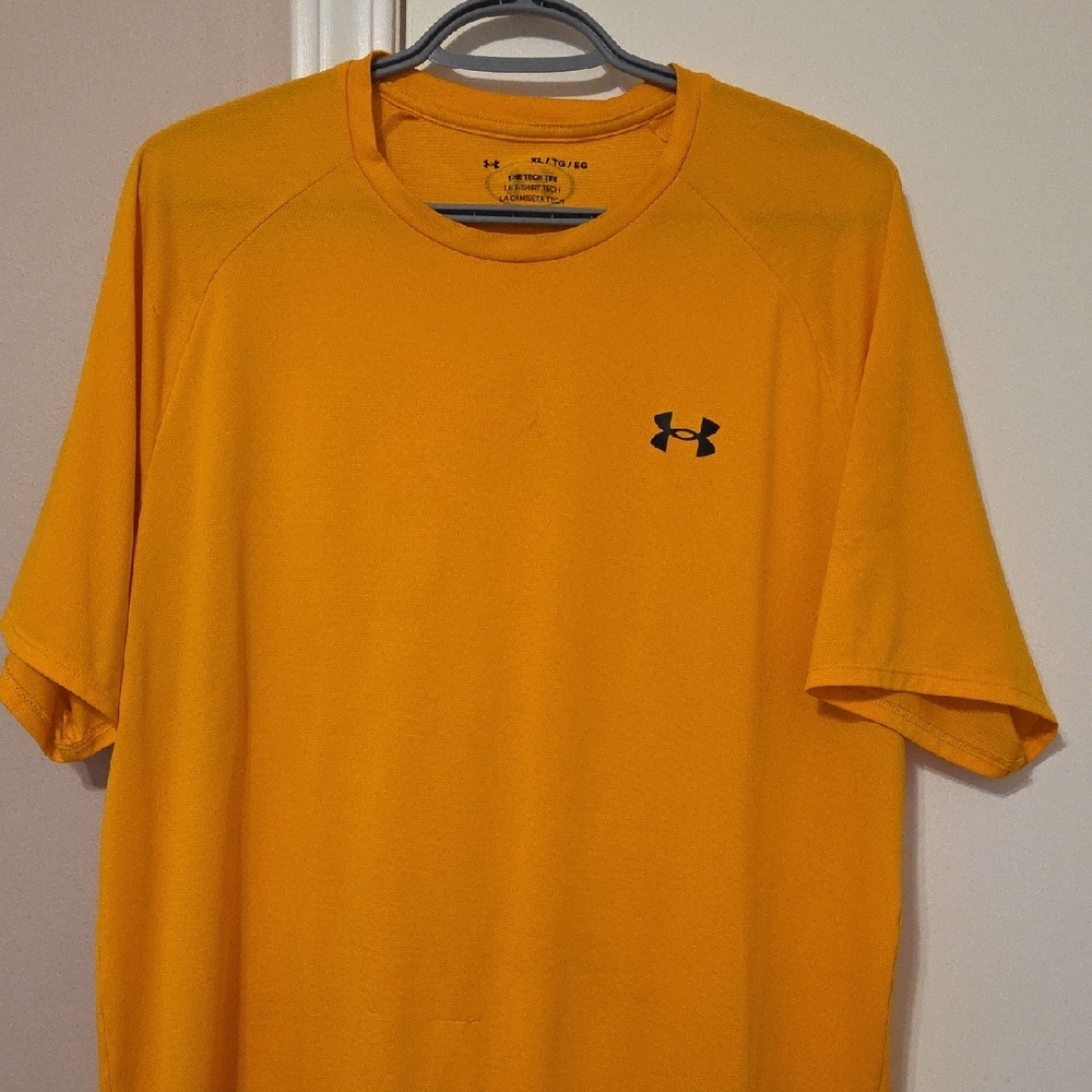 Under Armour Orange Short Sleeve Tee